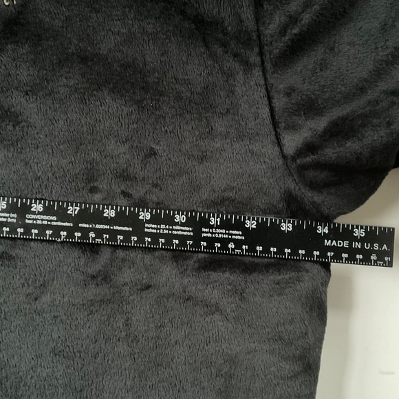 Port Authority Mountain Lodge Wearable Blanket OS Black Edit Avoid Fruits Repeat - Picture 7 of 11